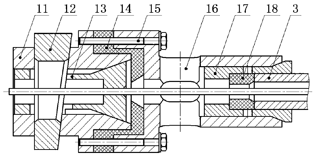 Long and thin pipe deep hole inner wall chromeplating self-centering clamping cap