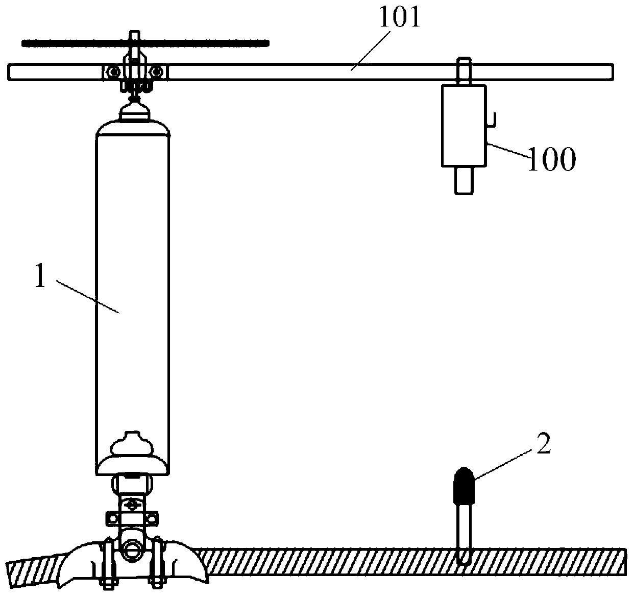 Single-disc wheel type solid-phase arc extinguishing lightning protection device