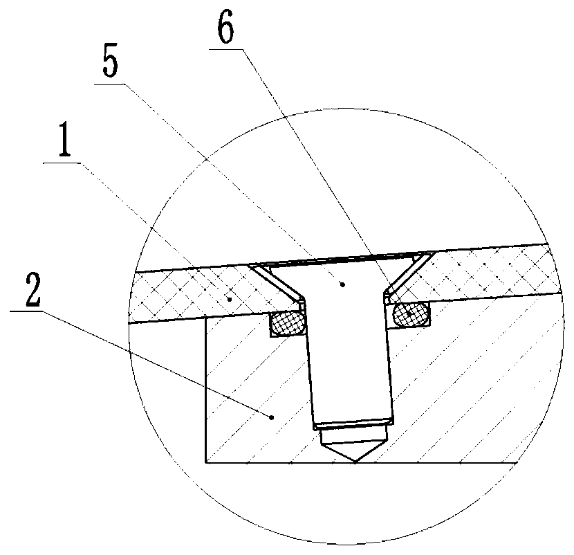 Heterogeneous conformal low-RCS airborne radome