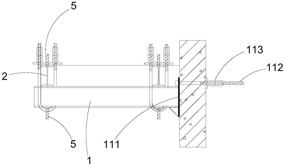 Overhanging operation platform