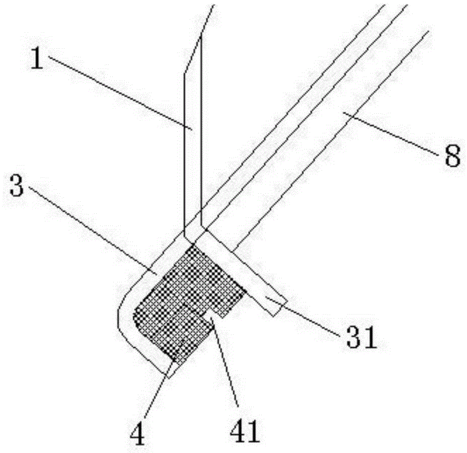 Ore funnel discharging door sealing structure