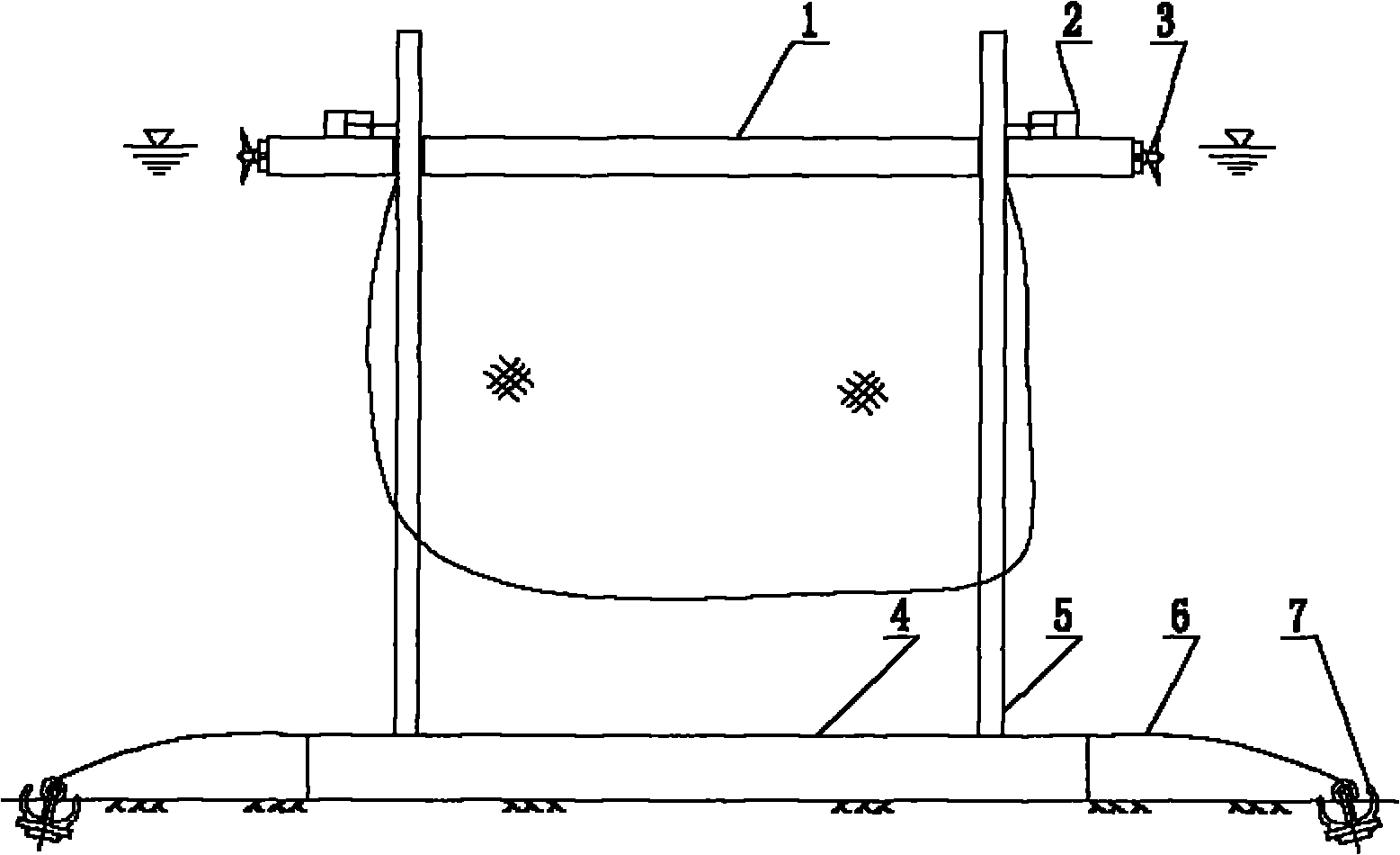 Movable navigating net cage device capable of protecting marine environment