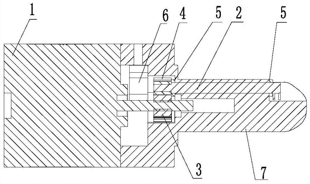 A device and method for capturing and distributing discs in batches