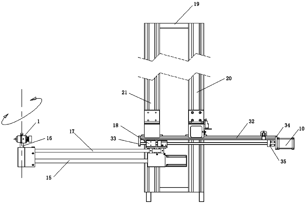 A spray gun automatic adjustment device