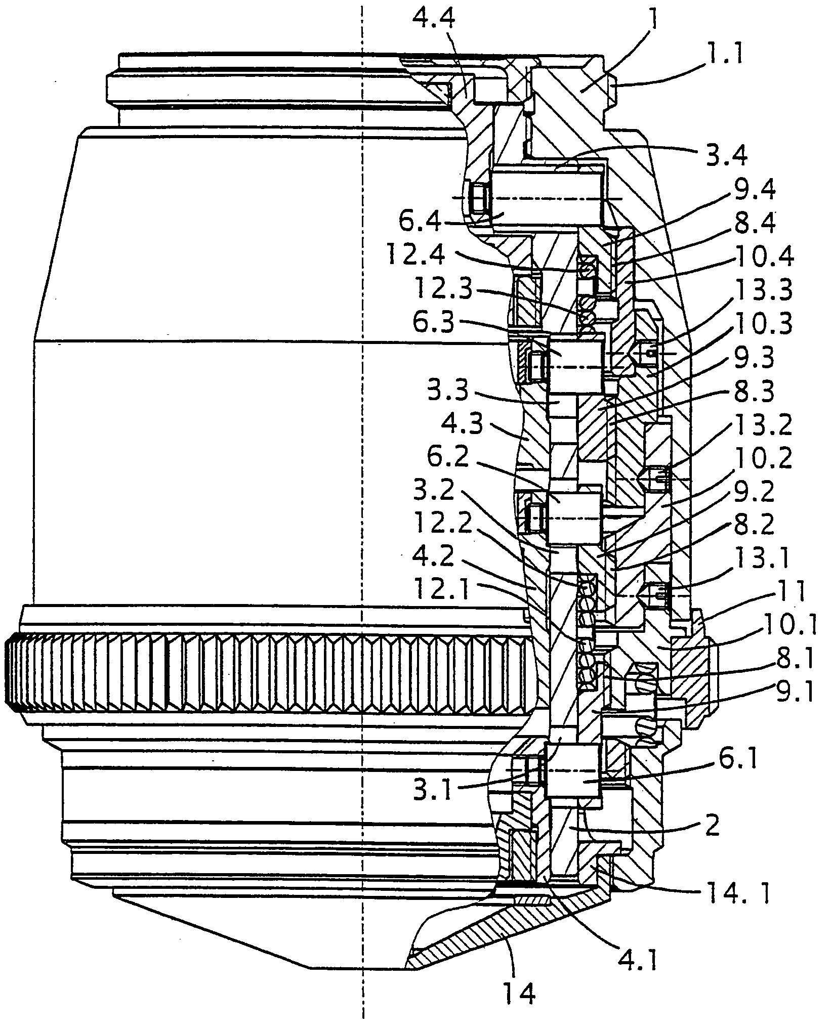 Microscope objective with axially adjustable correction mounts