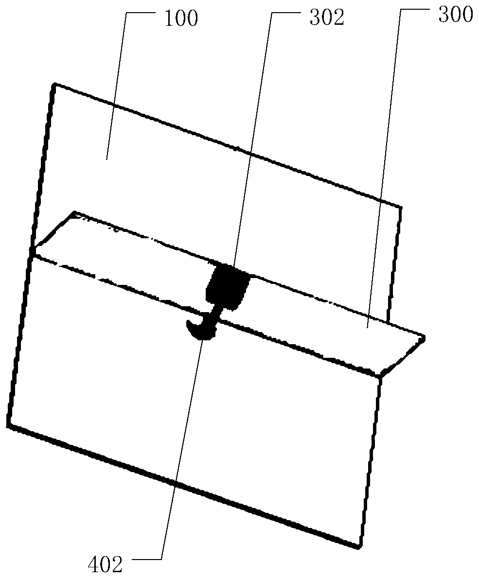 Circularly polarized antenna for product testing and testing system