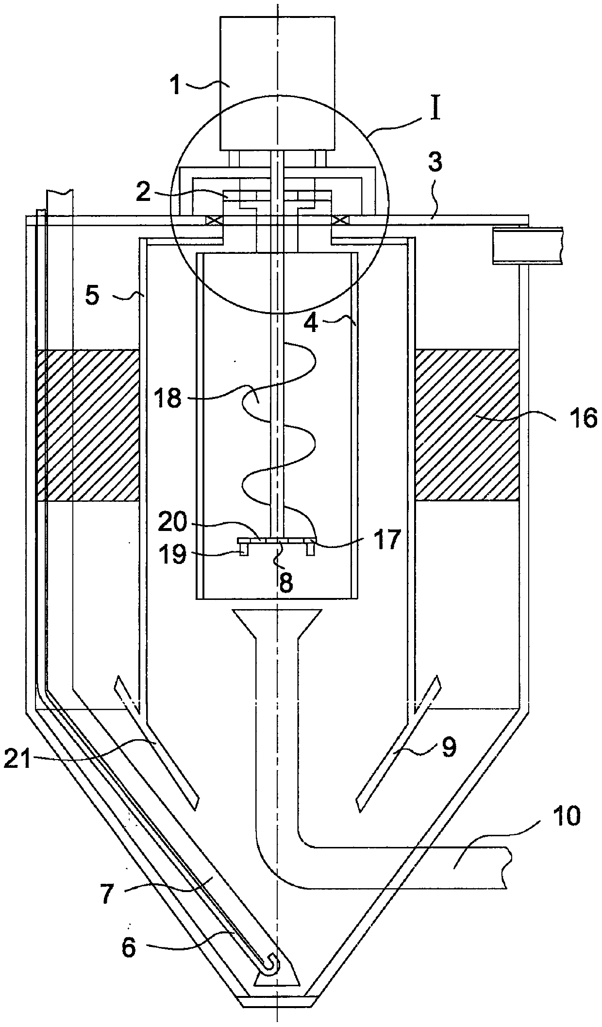 Coaxially-rotary stirring clarification tank