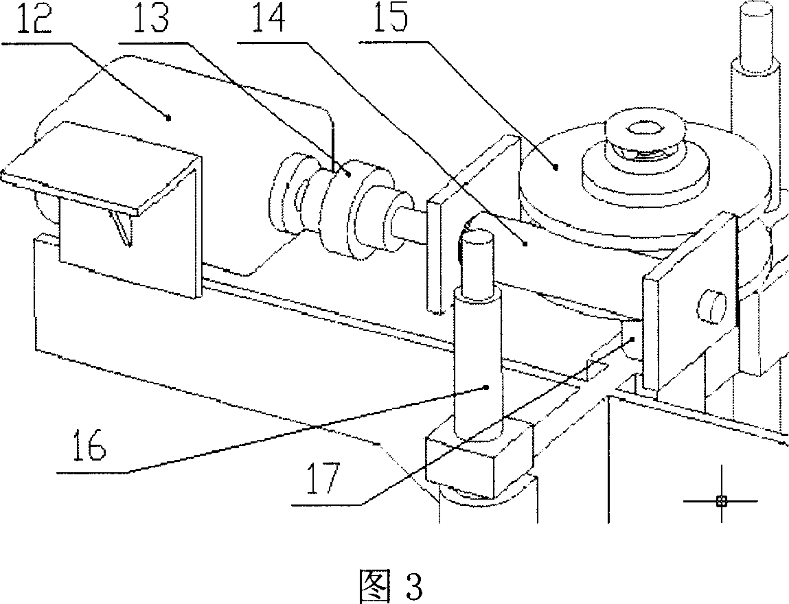 Compressing refuse recovering bin