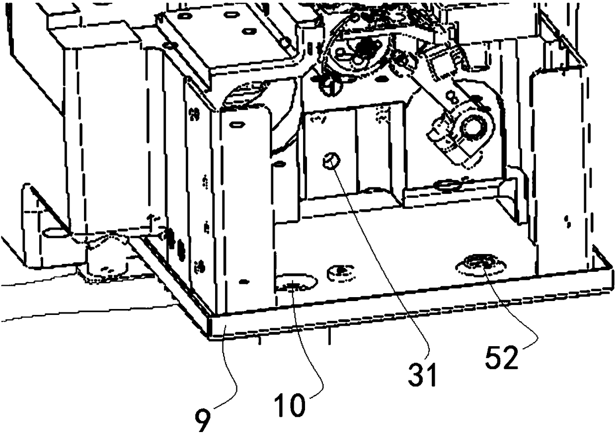 Template machine and oil returning device