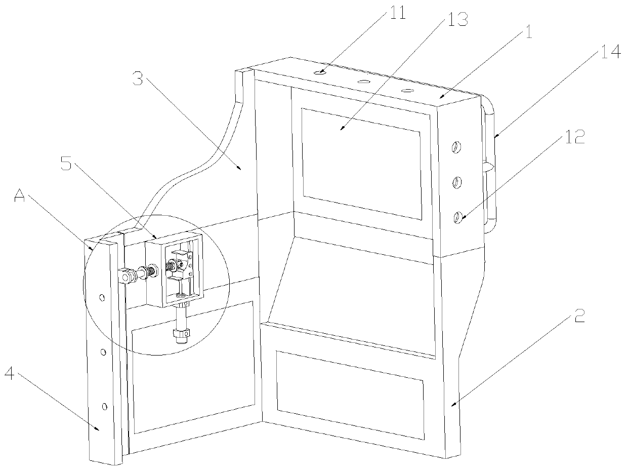 Semi-closed type driver fence