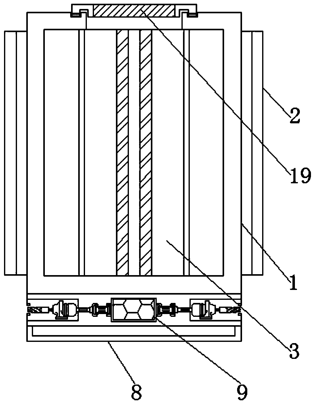 Elevator capable of protecting user under emergency condition