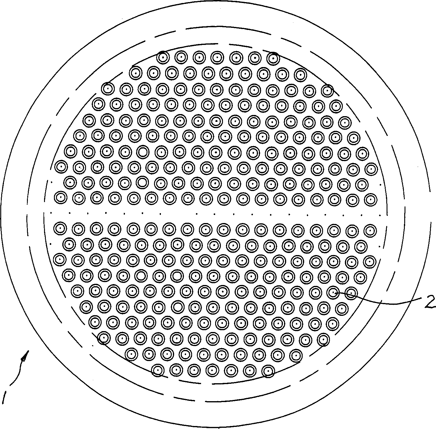 Process for producing porous poly(ethylene terephthalate) fine denier filament by using single plate