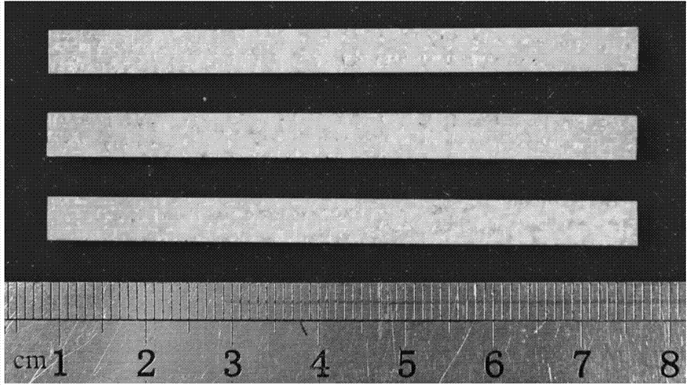 Three-dimensional alumina fiber fabric reinforced oxide ceramic and preparation method thereof