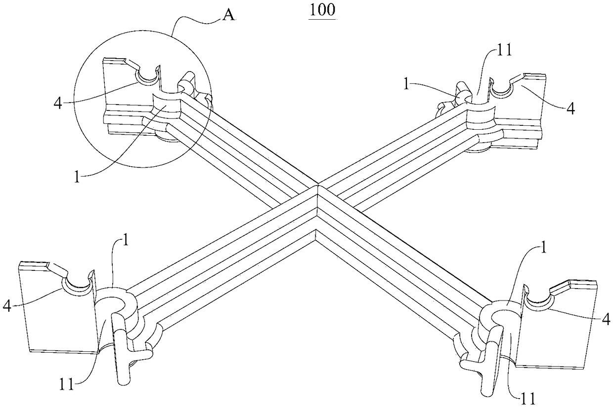 Steel bar fixture, concrete tower and concrete structure construction method