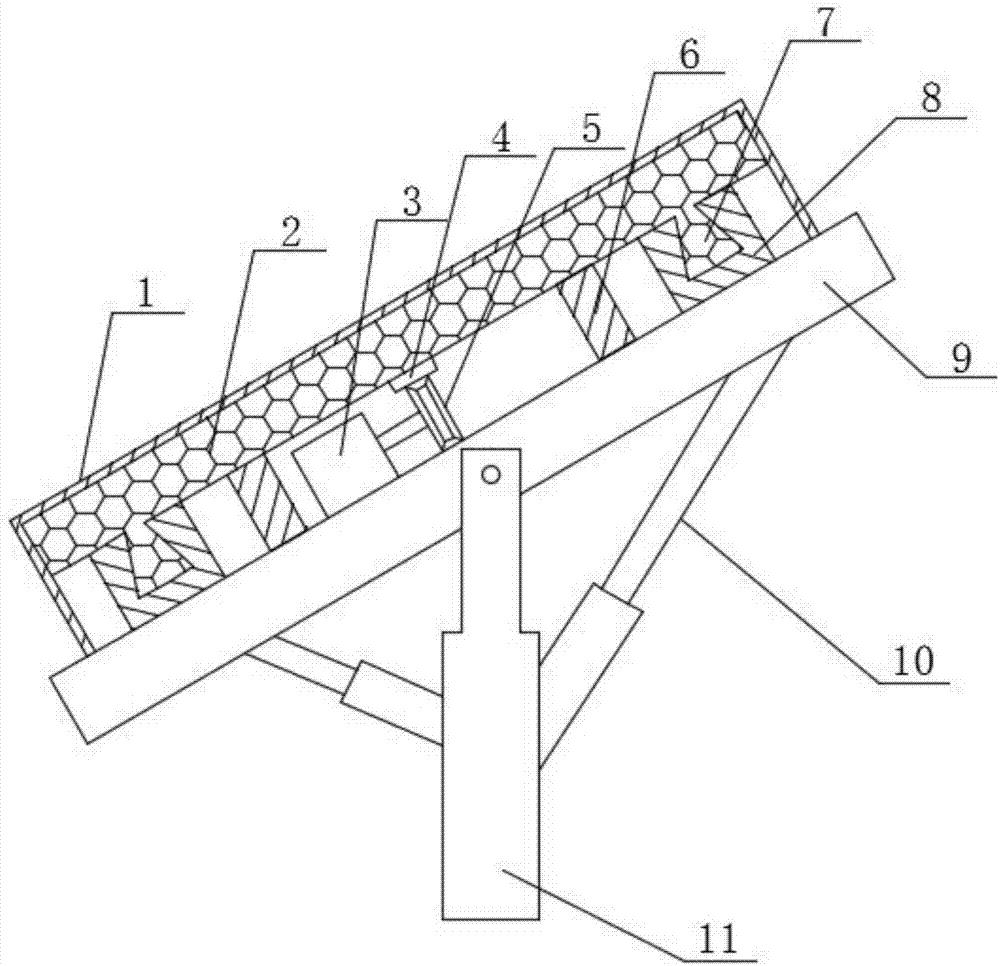 Solar panel structure capable of automatically removing accumulated snow