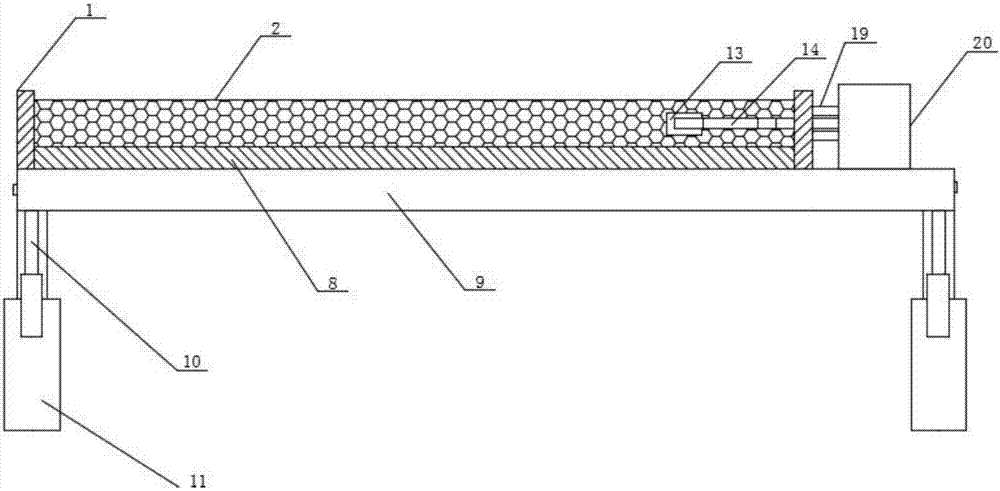 Solar panel structure capable of automatically removing accumulated snow