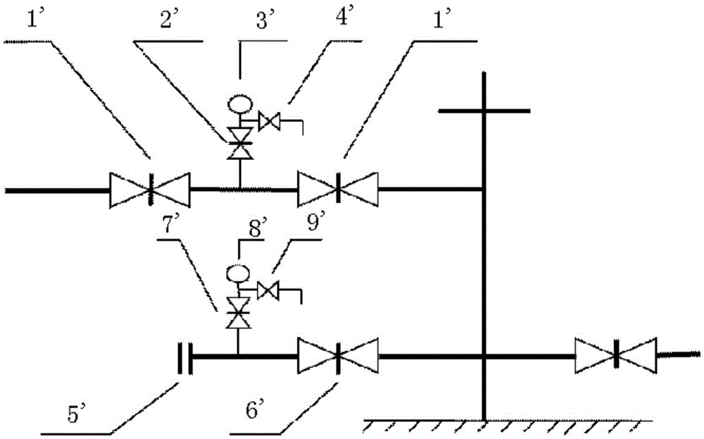 Wellhead discharge device and exhaust method of SAGD production well