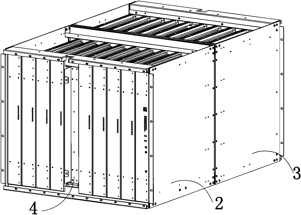 Sandwich back plate device for connecting plug-in cards