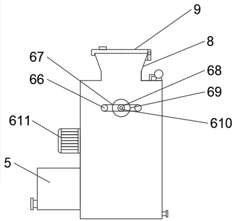 Garbage disposal device provided with protection and anti-splashing mechanism
