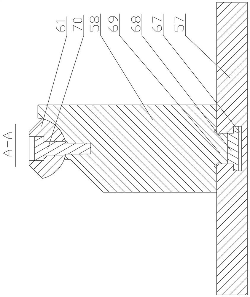 Self-centering floating driving device