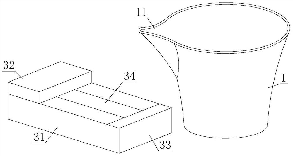 Anti-splashing cast iron production and pouring device and implementation method thereof