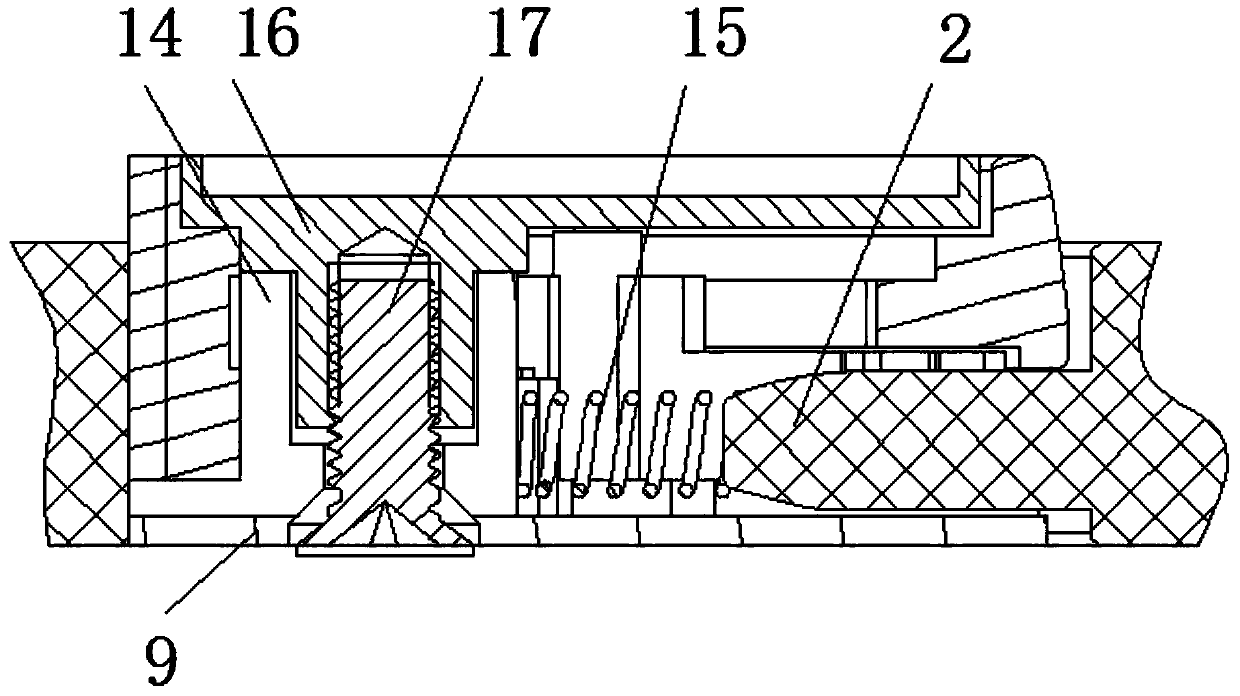 Collision type connecting and disconnecting mechanism for mine car