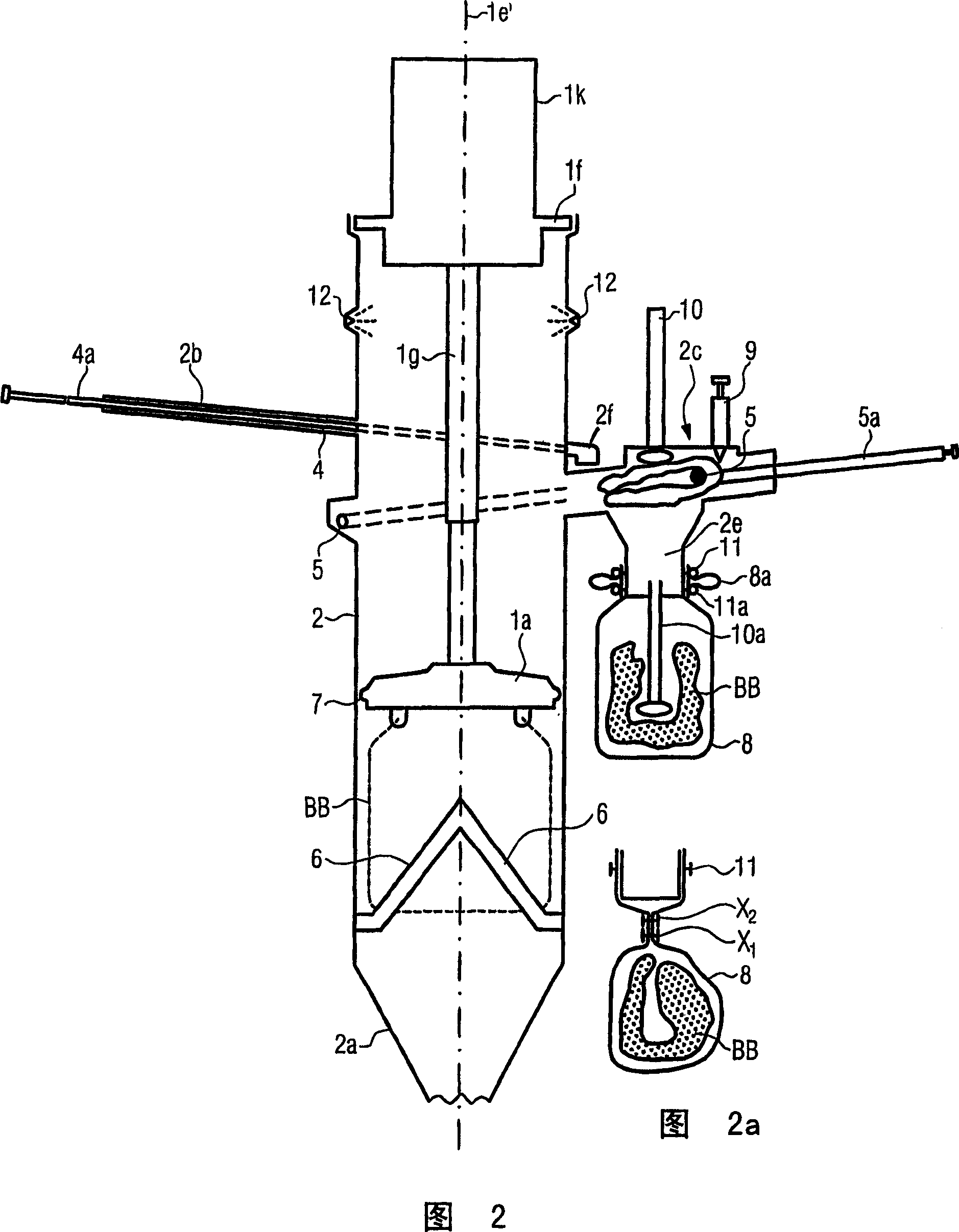 Method and arrangement for emptying big bags