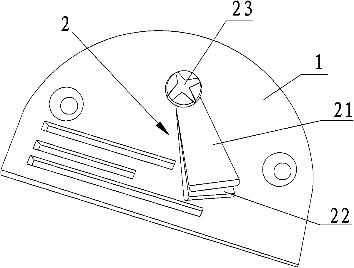 Needle plate on sewing machine