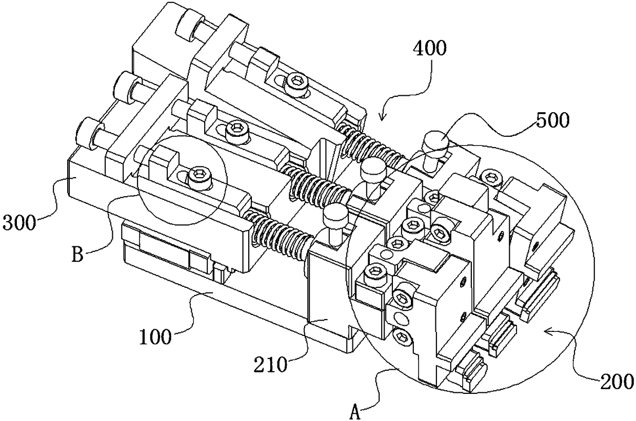 Pressure maintaining device and equipment