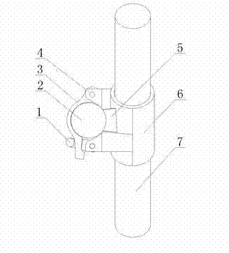 Inclined strut buckle and sliding sleeve thereof for steel pipe scaffold