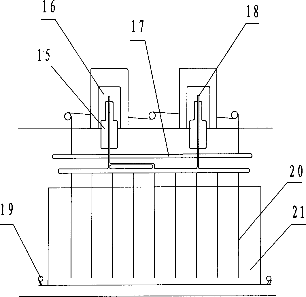 Smoke desulfuring, denitrating and integrating apparatus with impulsing corona discharge