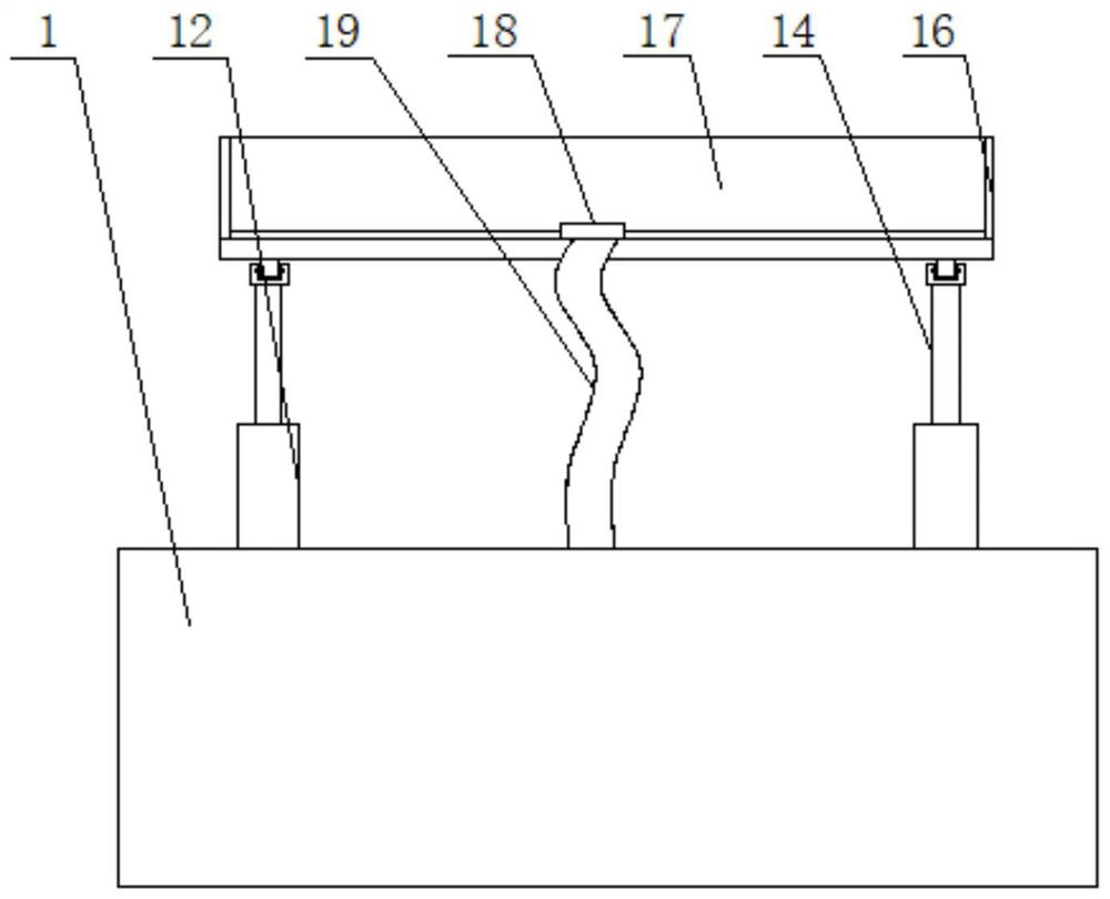 Municipal road rainwater recycling device provided with multi-connected water storage mechanism