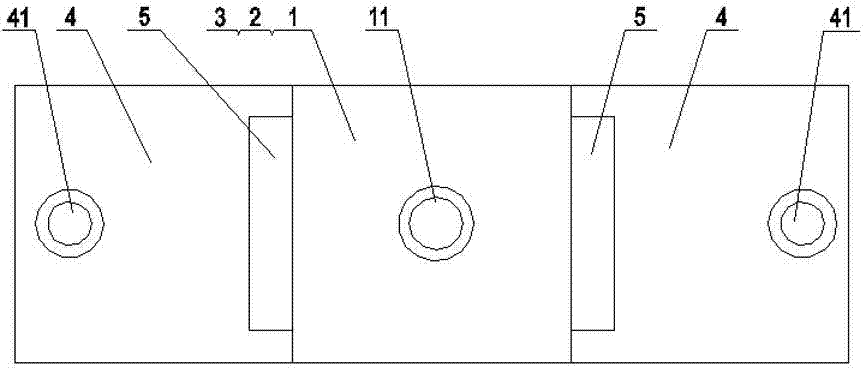 Destructive distillation device and destructive distillation method of solid heat carrier