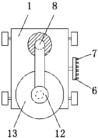 Trimming device capable of trimming expressway green belt conveniently