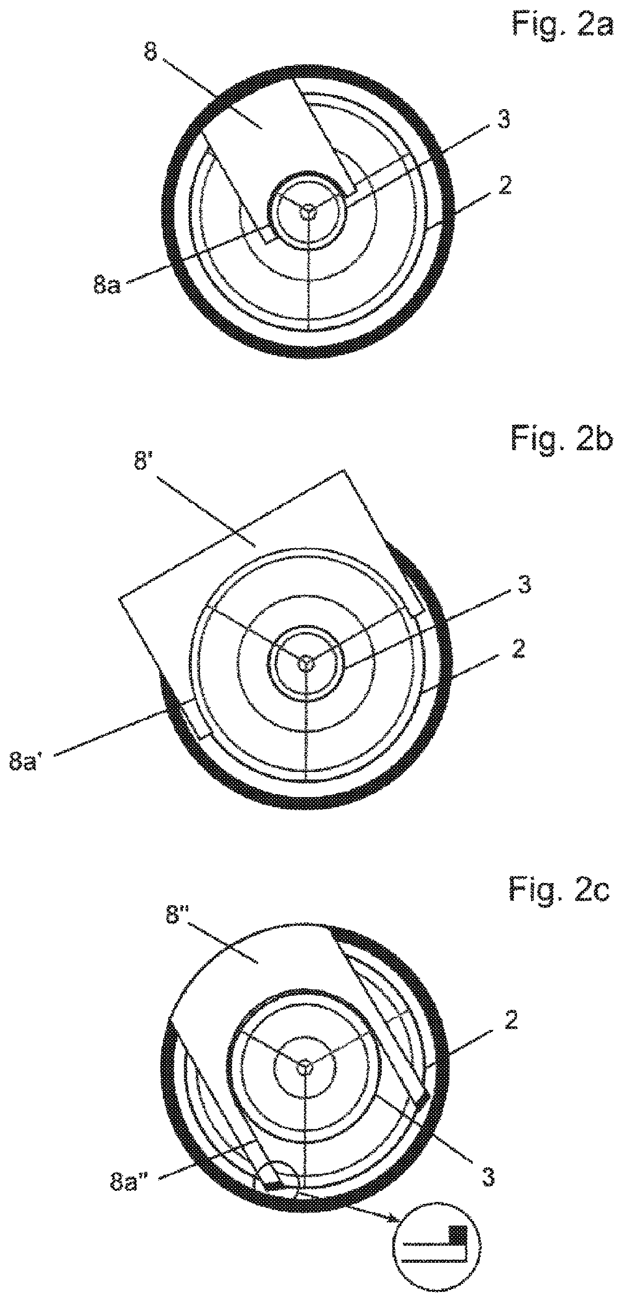 Method and device for plasma treatment of substrates