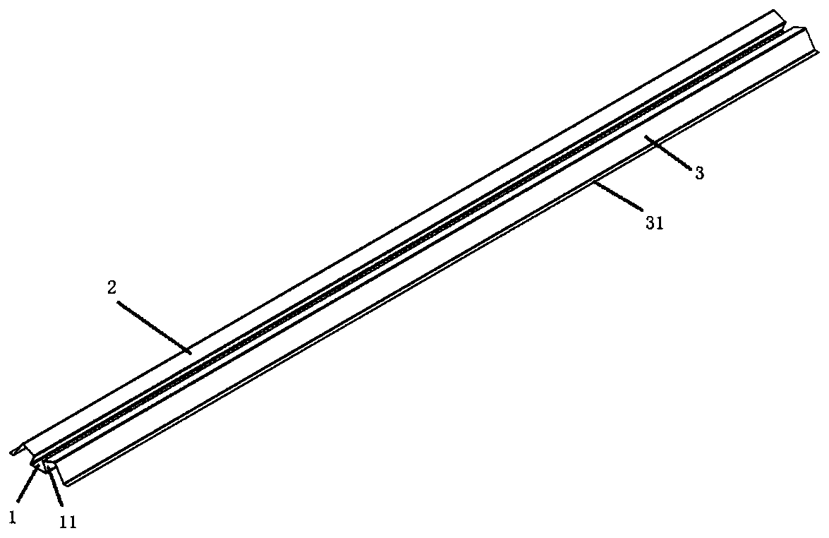 Integrated water tank support of photovoltaic panel