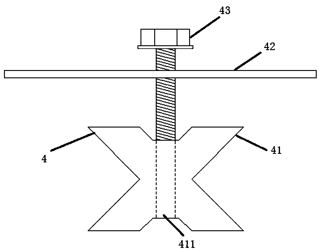 Integrated water tank support of photovoltaic panel