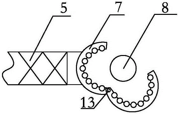 Outrigger type slidable anti-collision connection device for ship docking platform