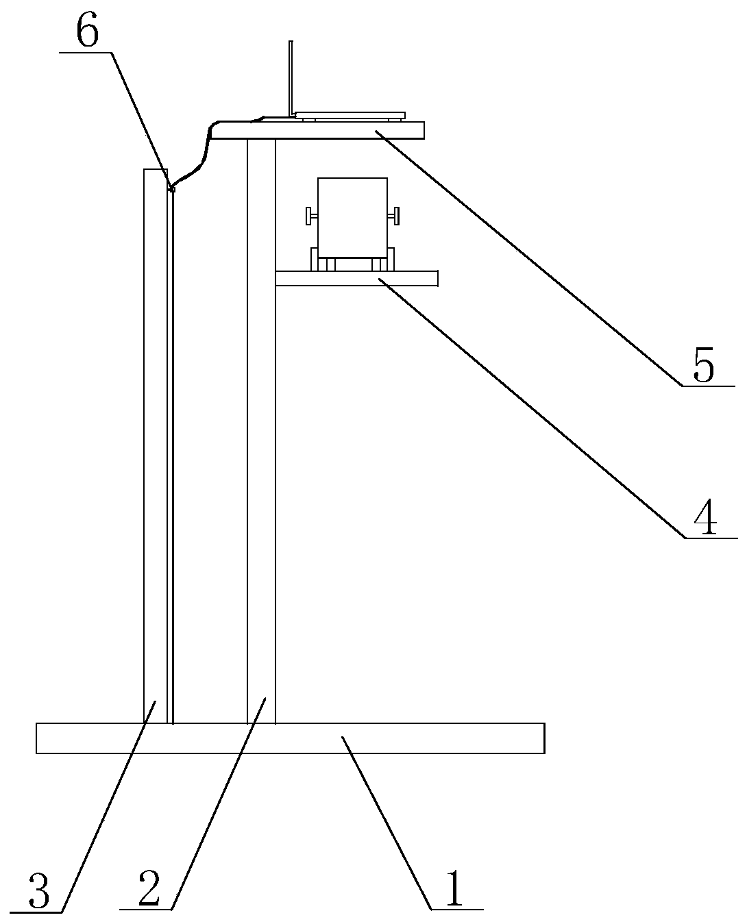 Communication equipment support structure based on heat dissipation mechanism