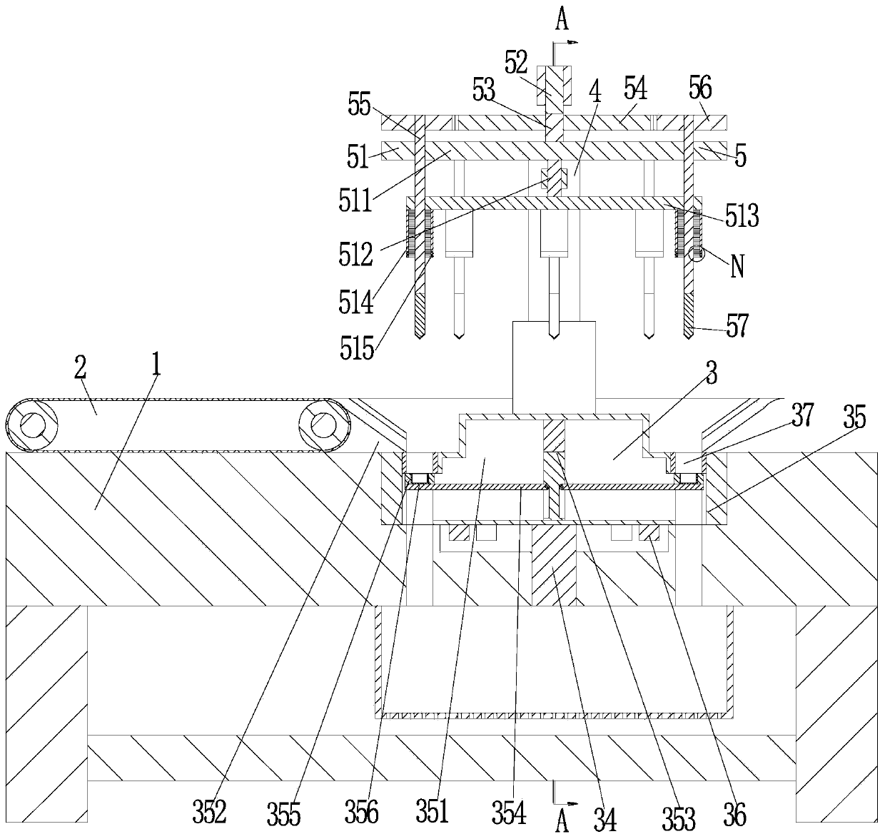 Automatic tapping machine for manufacturing and machining of metal pipe fitting movable joints