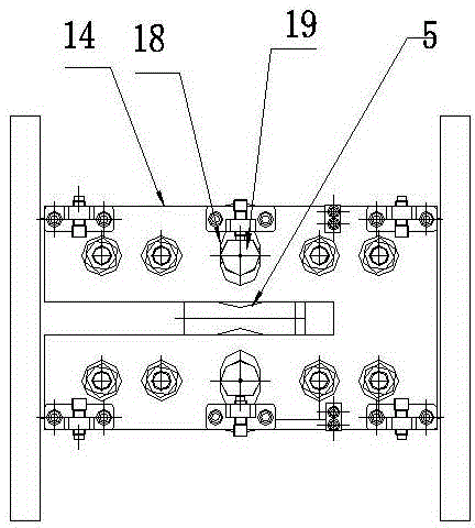 Rolling device and rolling method of compound copper and aluminum busbar