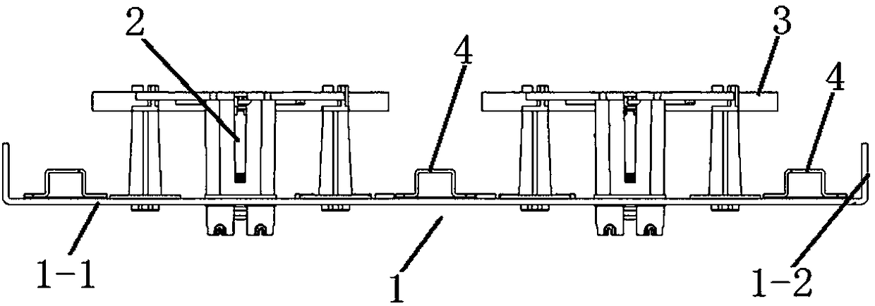 Ultra-wide-band dual-polarization base station antenna for 2G/3G/4G mobile communication