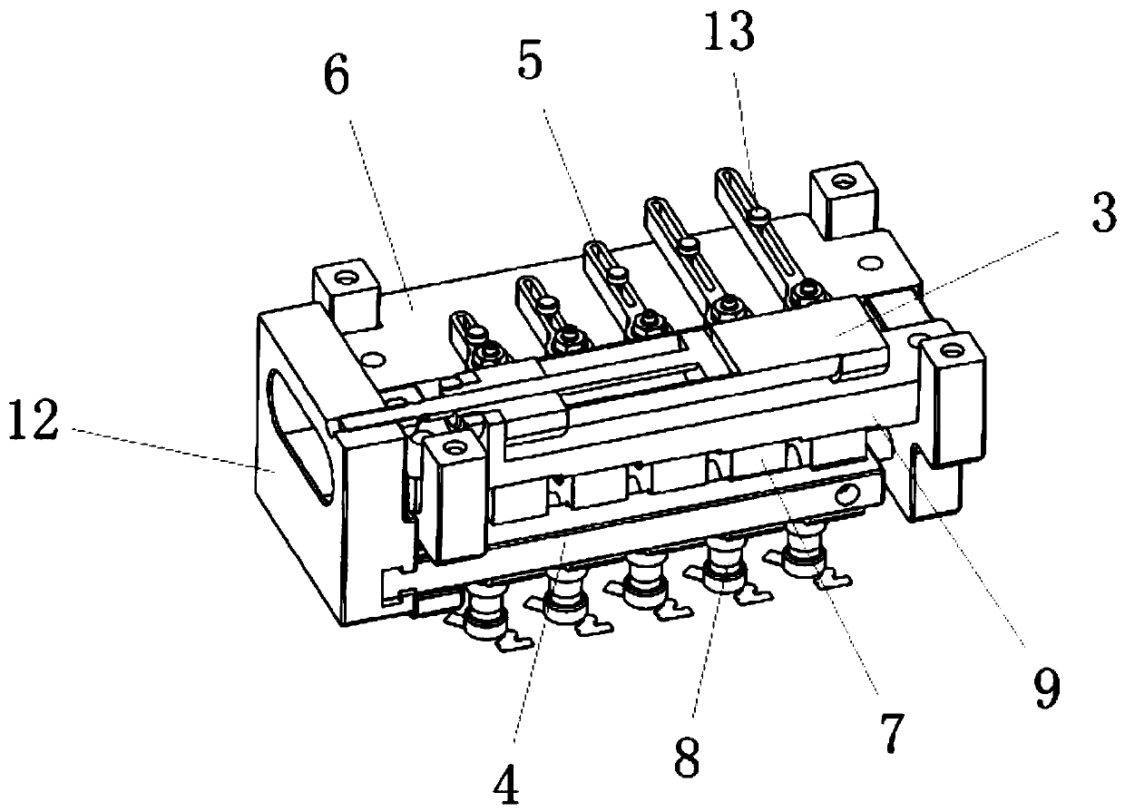 Synchronous adjusting device for multiple spacing and angles and implementation method of synchronous adjusting device