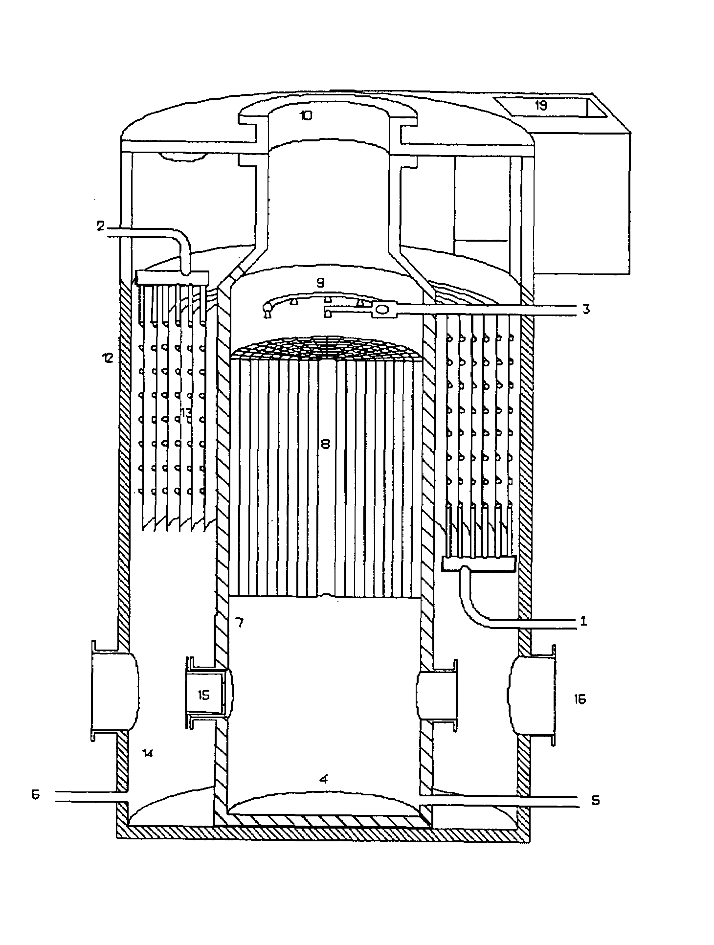 Installation used to obtain salt-free sea water at a low temperature with continuous operation and enthalpy recovery