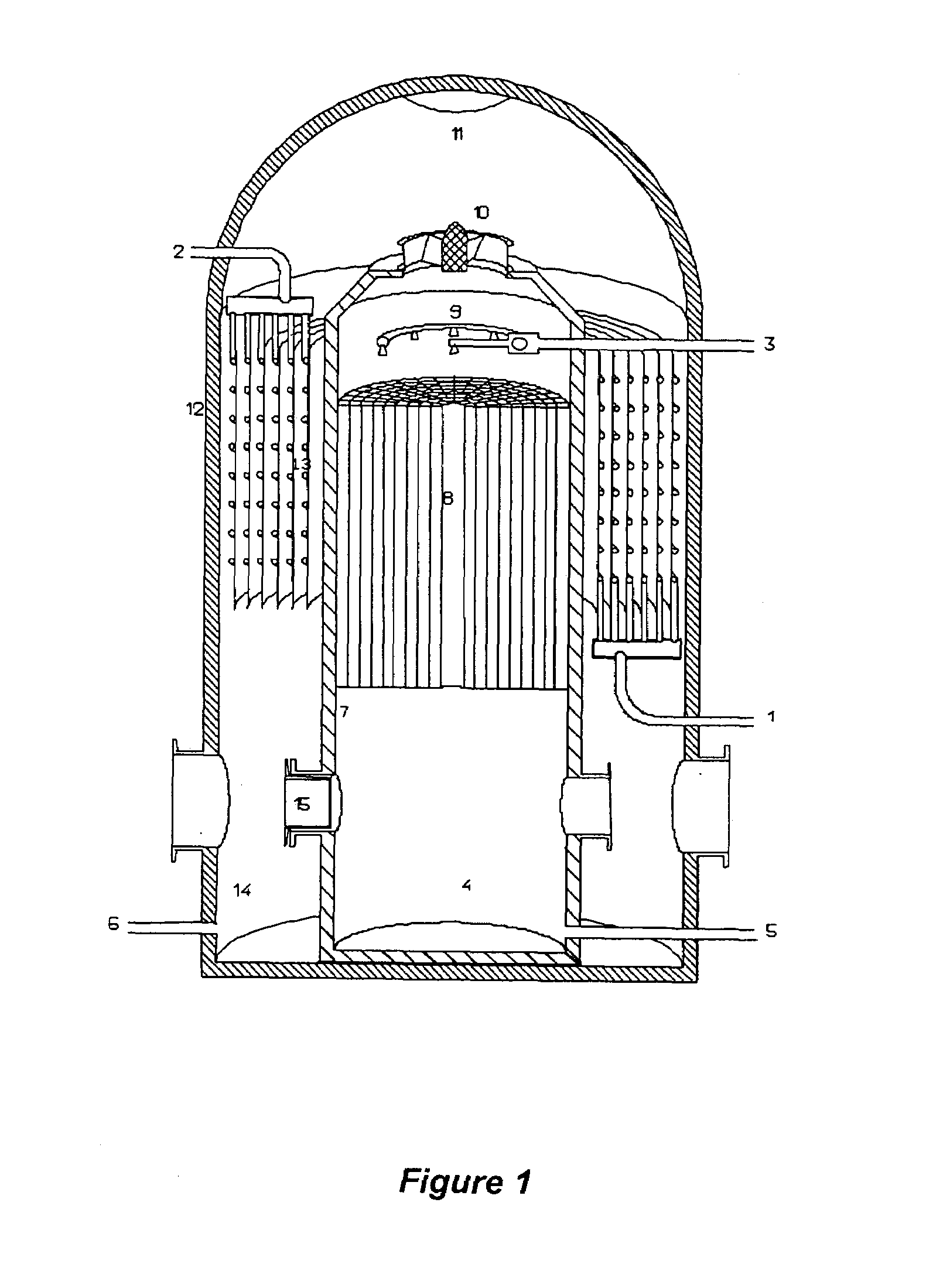 Installation used to obtain salt-free sea water at a low temperature with continuous operation and enthalpy recovery