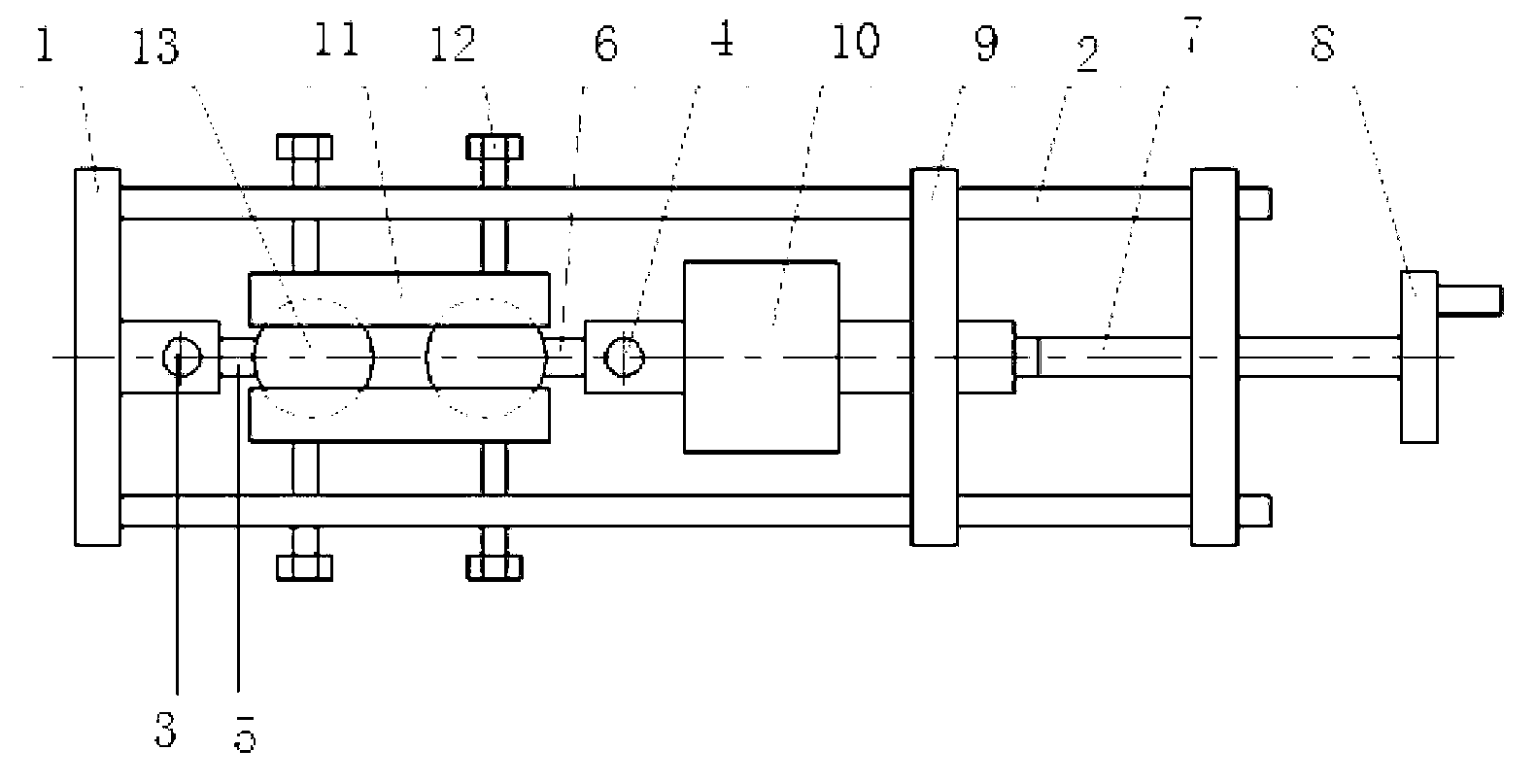 Detection device of static material layer thickness between dielectric spheres