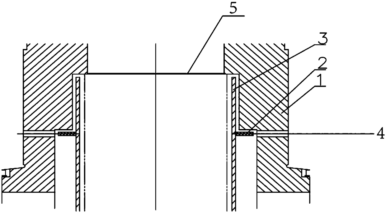 A new type of plate pump type oil retaining cylinder oil retaining structure for vertical hydro-generator