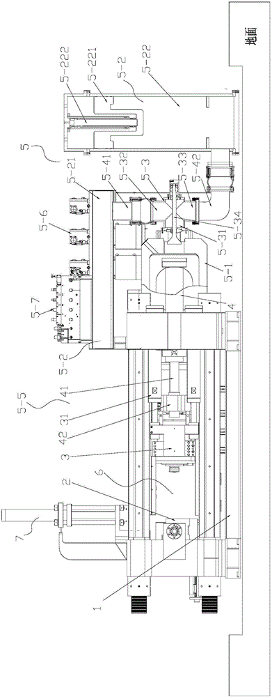 Energy-saving high-efficiency closed-type pressurizing oil supply sectional material extruder