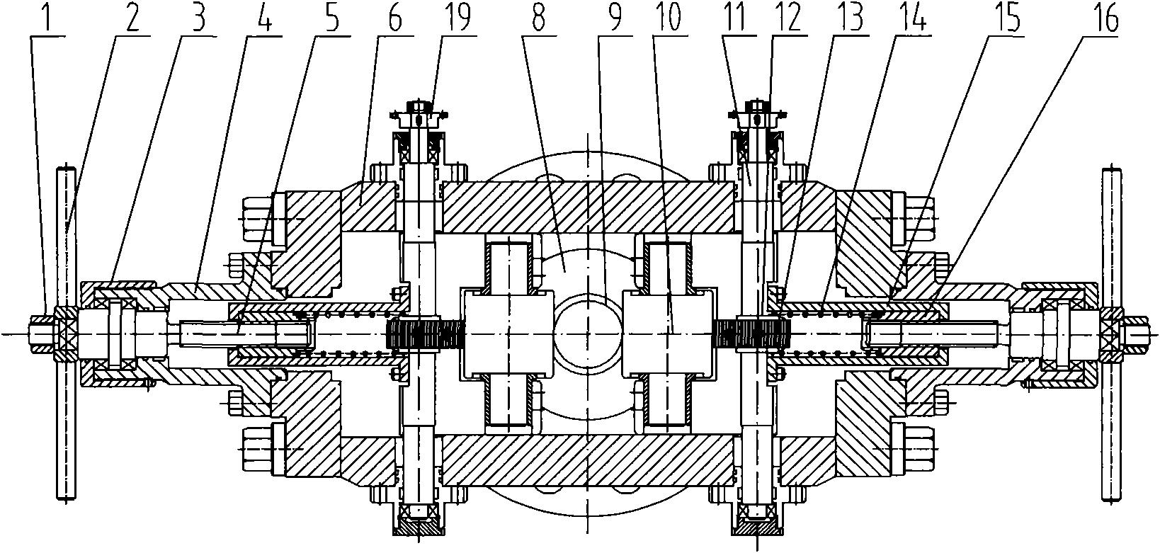 Detection device for oil pipe coupling