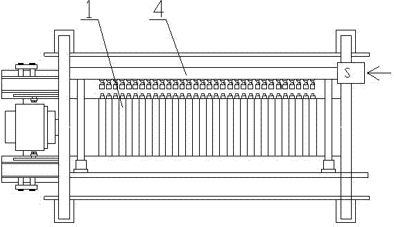 Efficient High-speed charging and fast discharging membrane filter board pressure filter and high-speed charging method